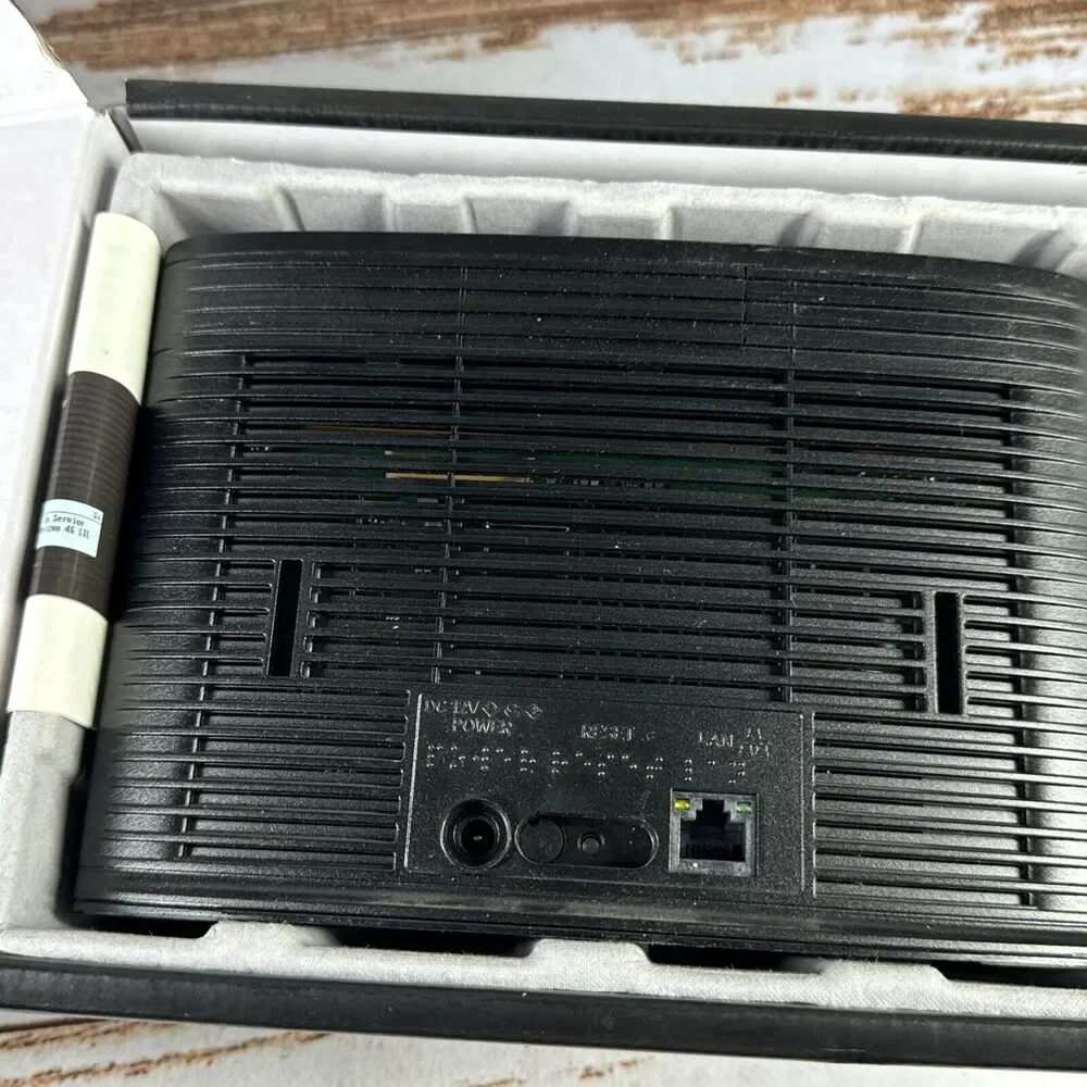 Samsung SLS-BU10B 4G LTE Network Extender 2 Verizon Cell Signal Booster